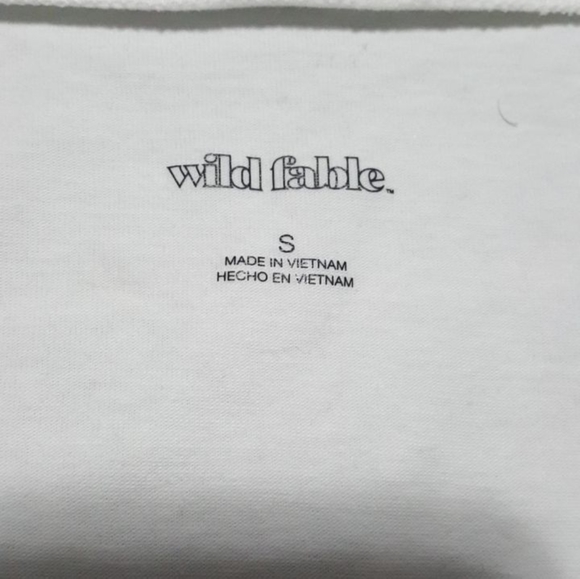 White crop top - Picture 2 of 2